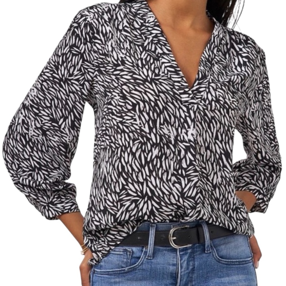 NWT VINCE CAMUTO Black & White 3/4 Sleeve V-Neck Blouse Size Large